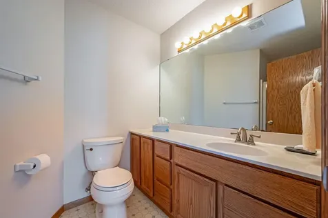 19 La Mar Court North Mankato MN 56003