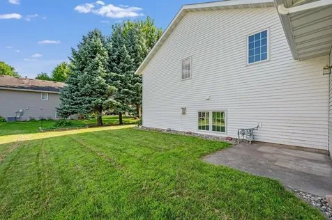 19 La Mar Court North Mankato MN 56003