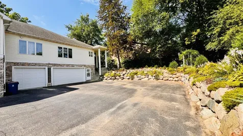 9516 12th Avenue S Bloomington MN 55425