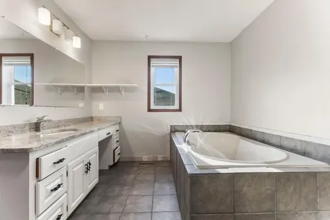 1434 Eastlake Drive Chaska MN 55318