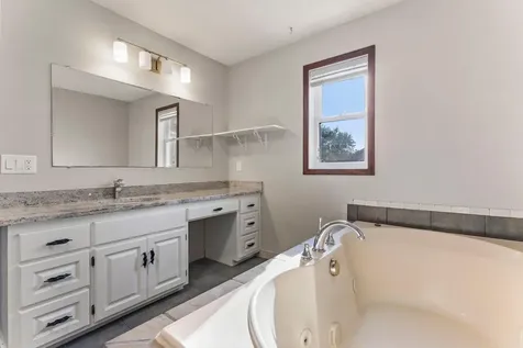 1434 Eastlake Drive Chaska MN 55318