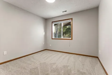 1434 Eastlake Drive Chaska MN 55318