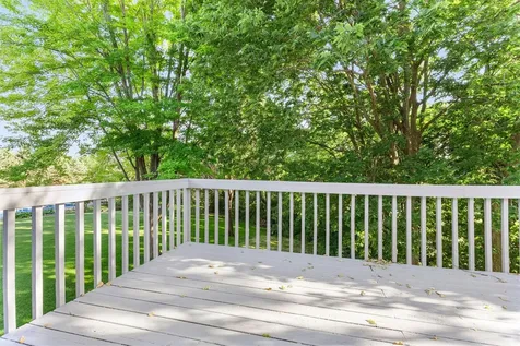 1434 Eastlake Drive Chaska MN 55318