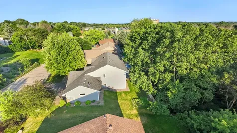 1434 Eastlake Drive Chaska MN 55318