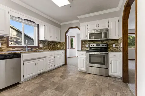 1434 Eastlake Drive Chaska MN 55318