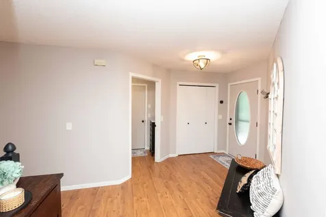 14348 Embassy Way Apple Valley MN 55124