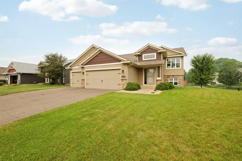 8631 Tessman Farm Road N Brooklyn Park MN 55445