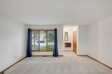 728 6th Avenue S Hopkins MN 55343