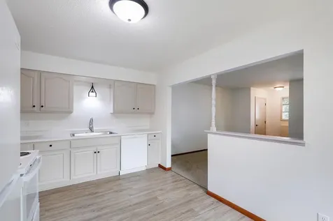 728 6th Avenue S Hopkins MN 55343