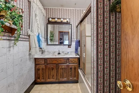 107 W Rushford Avenue Rushford MN 55971