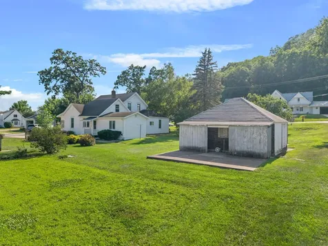 107 W Rushford Avenue Rushford MN 55971