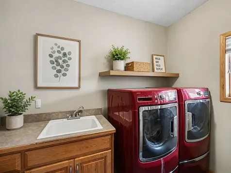 8150 9th Street Place N Oakdale MN 55128