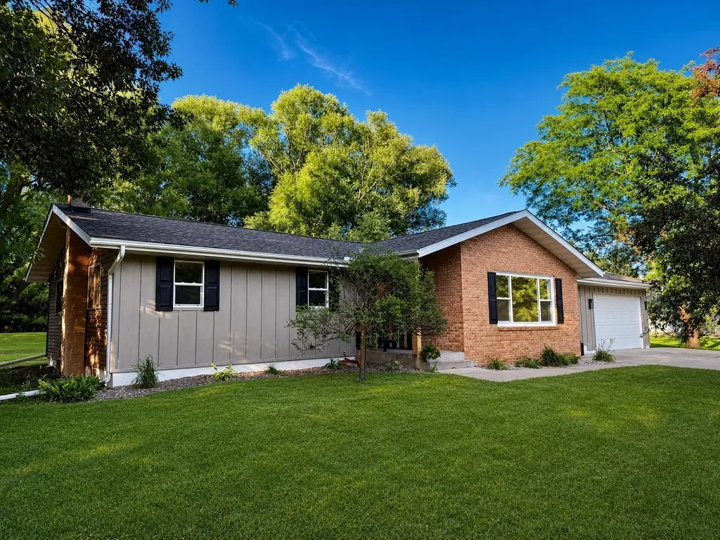8833 Canby Court Northfield MN 55057