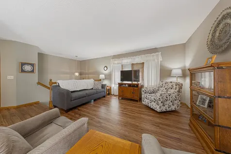 45 Restless Court Mankato MN 56003