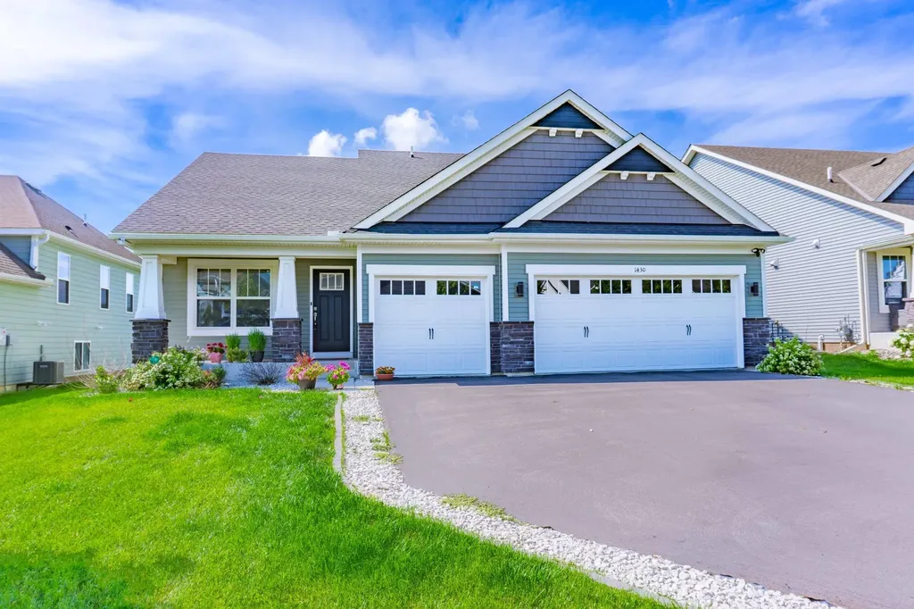 1430 Nutmeg Circle Carver MN 55315