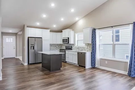 1430 Nutmeg Circle Carver MN 55315