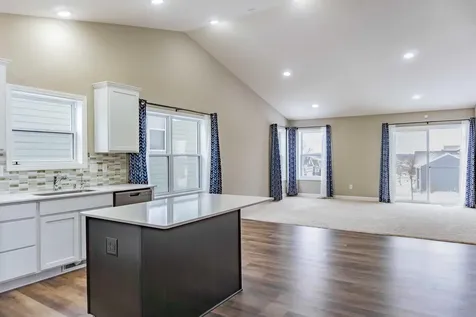 1430 Nutmeg Circle Carver MN 55315