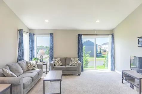 1430 Nutmeg Circle Carver MN 55315