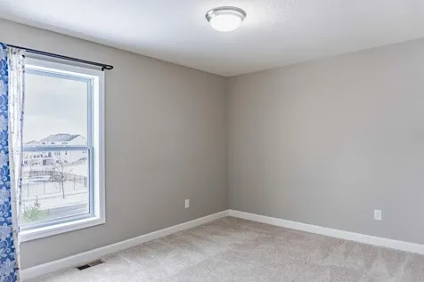 1430 Nutmeg Circle Carver MN 55315