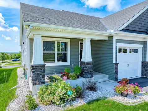 1430 Nutmeg Circle Carver MN 55315