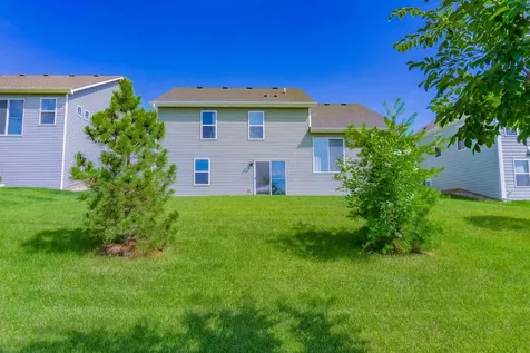 1430 Nutmeg Circle Carver MN 55315