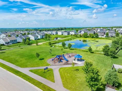 1430 Nutmeg Circle Carver MN 55315