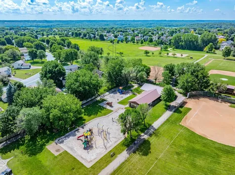 1430 Nutmeg Circle Carver MN 55315