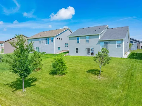 1430 Nutmeg Circle Carver MN 55315