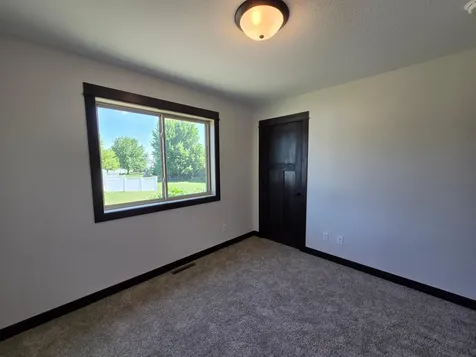 305 N Lane Green Isle MN 55338