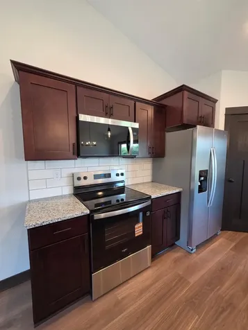 305 N Lane Green Isle MN 55338