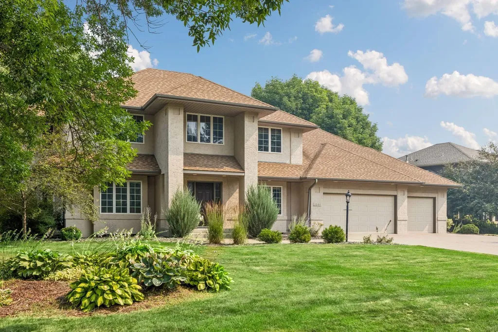 3344 Charleston Drive Woodbury MN 55129