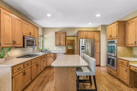 3344 Charleston Drive Woodbury MN 55129