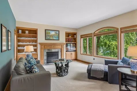 3344 Charleston Drive Woodbury MN 55129