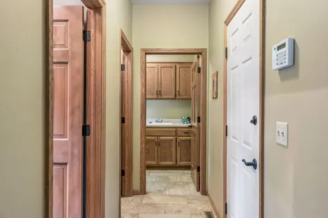 3344 Charleston Drive Woodbury MN 55129