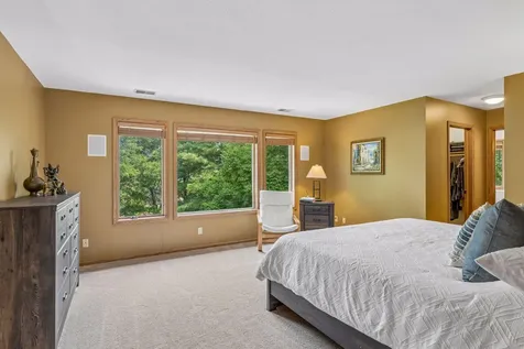 3344 Charleston Drive Woodbury MN 55129