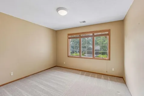 3344 Charleston Drive Woodbury MN 55129