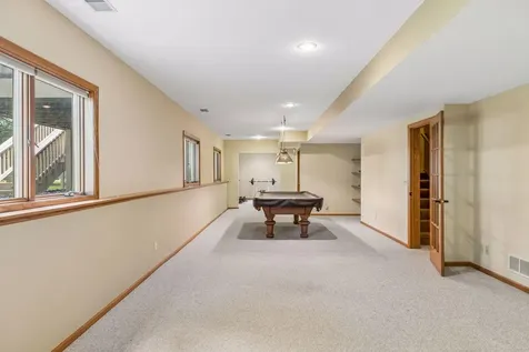 3344 Charleston Drive Woodbury MN 55129