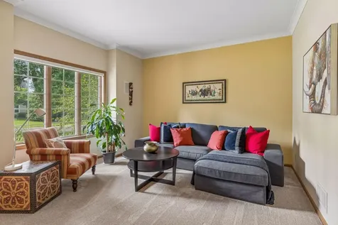 3344 Charleston Drive Woodbury MN 55129
