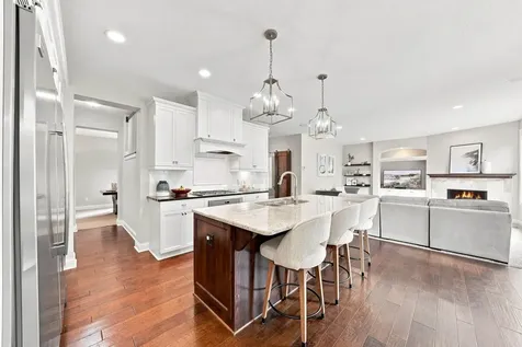 3025 Fairway Drive Chaska MN 55318