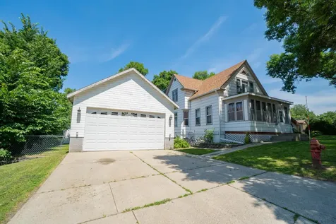 411 E Gustavus Avenue Fergus Falls MN 56537