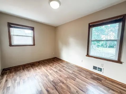 145 Jessamine Avenue E Saint Paul MN 55117
