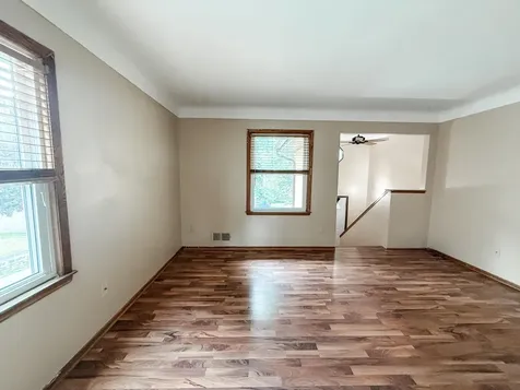 145 Jessamine Avenue E Saint Paul MN 55117
