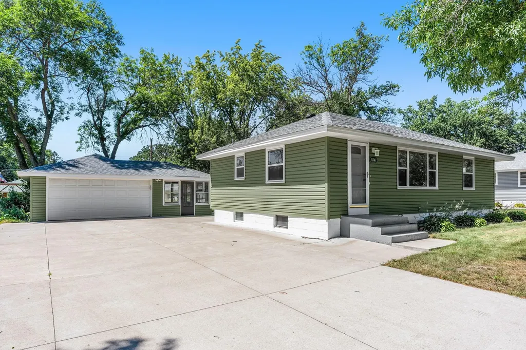 11346 Norway Street NW Coon Rapids MN 55448