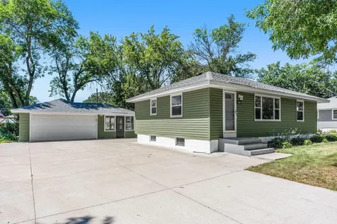 11346 Norway Street NW Coon Rapids MN 55448