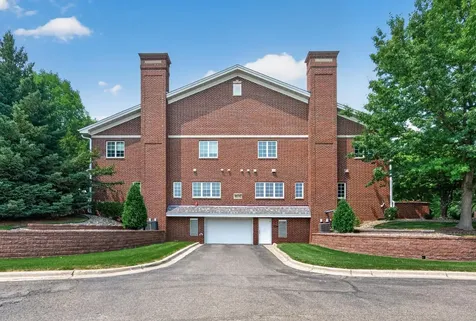 10776 Falling Water Lane Woodbury MN 55129