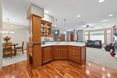 10776 Falling Water Lane Woodbury MN 55129