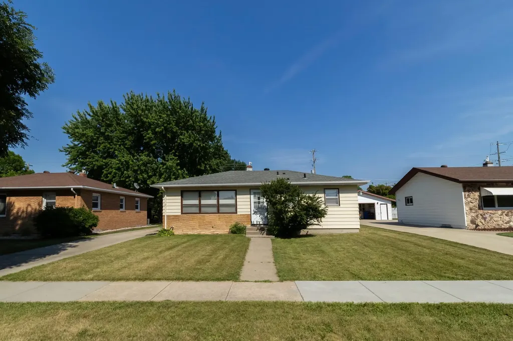 1618 17th Street S Fargo ND 58103