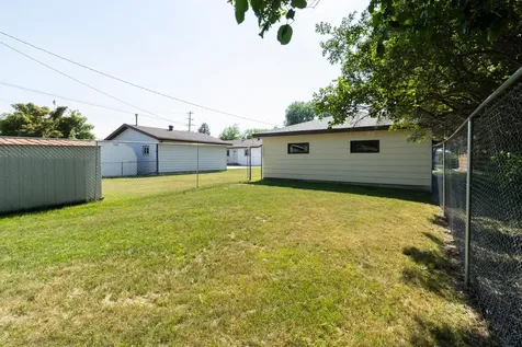 1618 17th Street S Fargo ND 58103