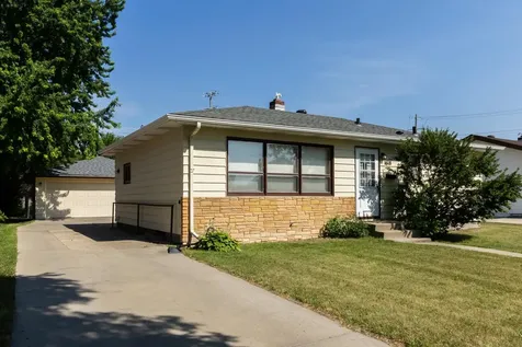 1618 17th Street S Fargo ND 58103