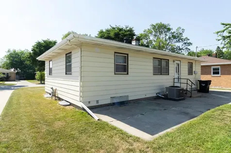 1618 17th Street S Fargo ND 58103